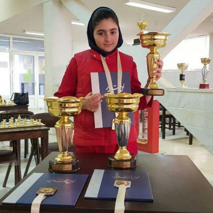 كسب مقام قهرماني كشوري مسابقات شطرنج جوانان ایران توسط خانم پرنيان قمي
